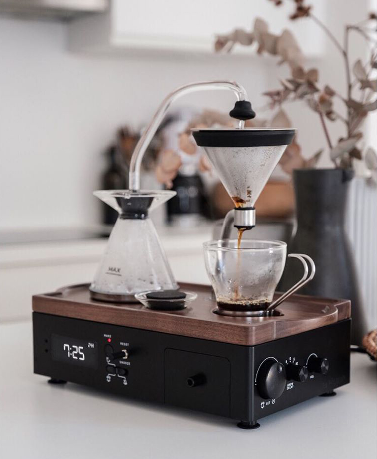 kawa budzik budzik, który parzy kawę design  barisieur