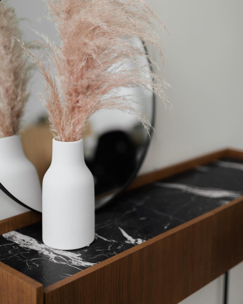 design polska pracownia marmur minimalizm piękne dodatki do wnętrz marmurowy stolik 